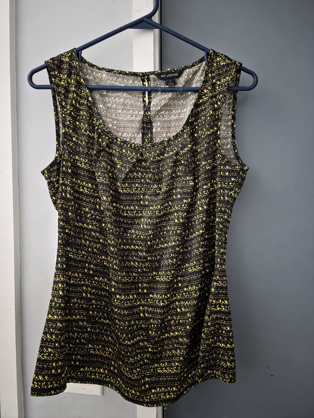 St. John Sleeveless Scoop Neck Tank Top - Black & Yellow